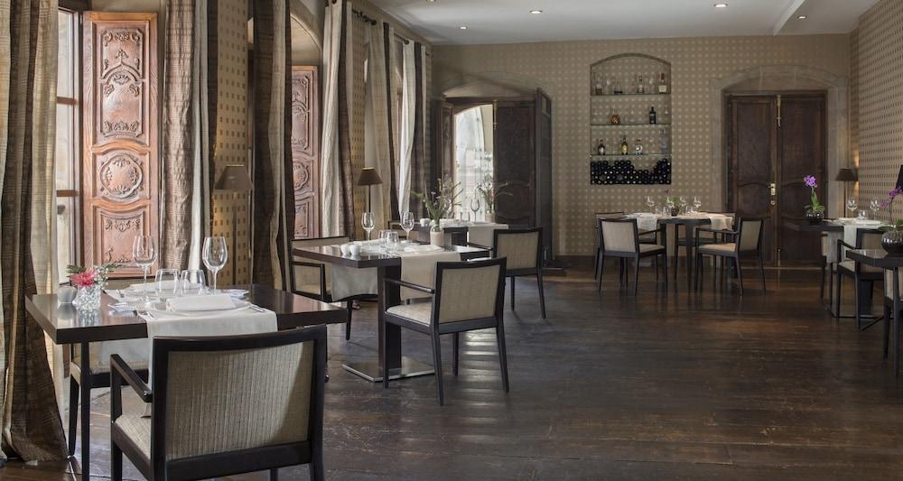 Palacio De Aviles Affiliated By Melia מראה חיצוני תמונה The restaurant