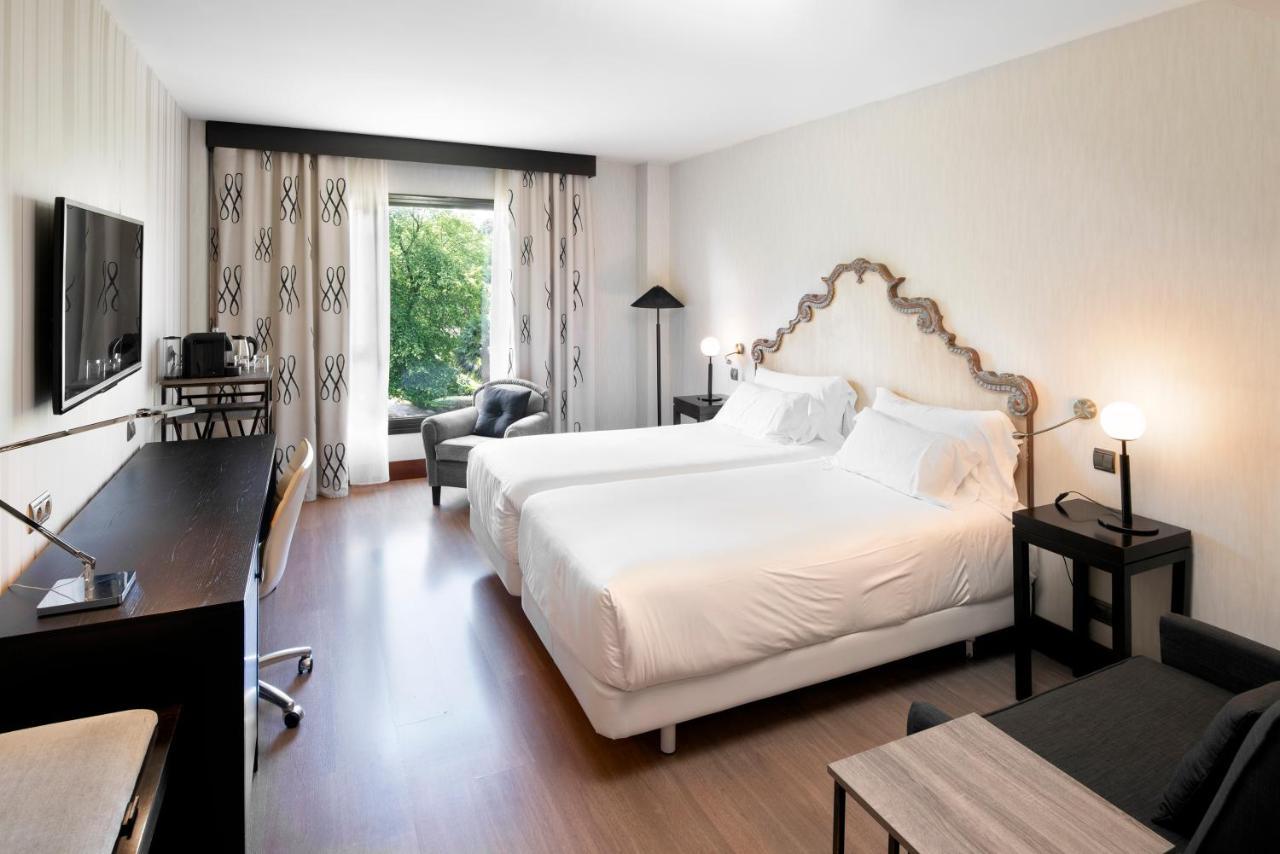 Palacio De Aviles Affiliated By Melia מראה חיצוני תמונה Room