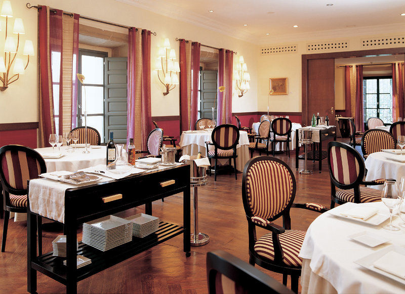 Palacio De Aviles Affiliated By Melia מסעדה תמונה Restaurant